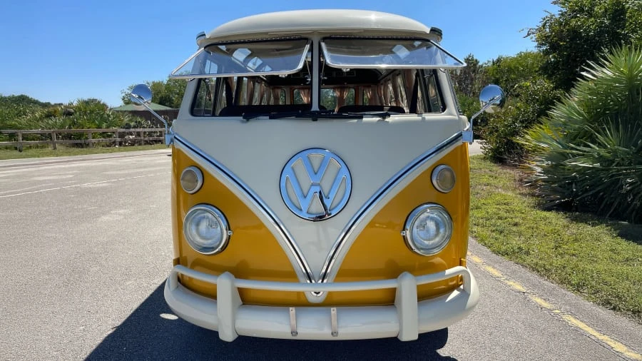 1969 Volkswagen Bay-Window Bus - Image 4 of 31