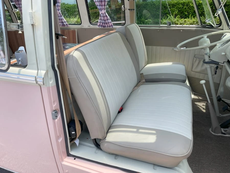 1969 Volkswagen Bay-Window Bus - Image 9 of 20