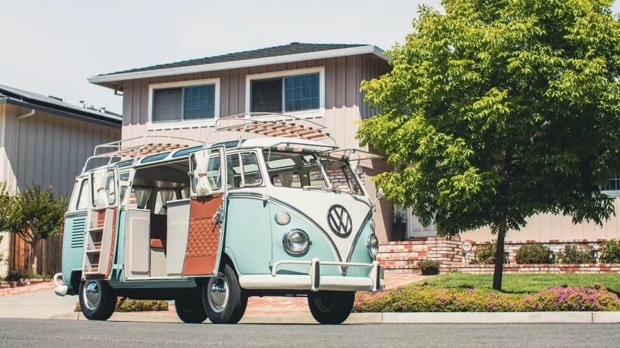 1969 Volkswagen Bay-Window Bus - Image 10 of 30