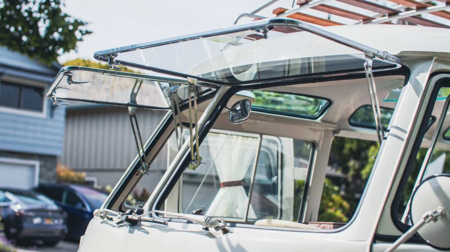 1969 Volkswagen Bay-Window Bus - Image 12 of 30