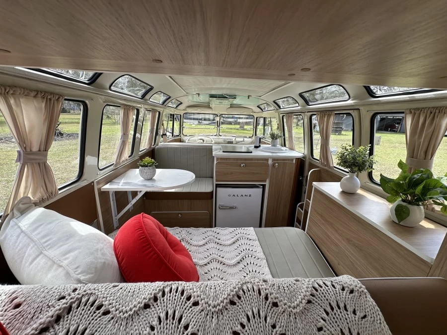 1969 Volkswagen Bay-Window Bus - Image 30 of 31