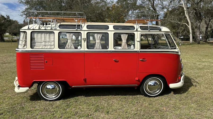 1969 Volkswagen Bay-Window Bus - Image 6 of 31