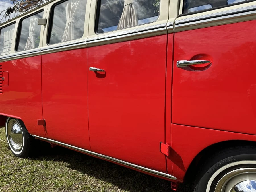 1969 Volkswagen Bay-Window Bus - Image 14 of 31