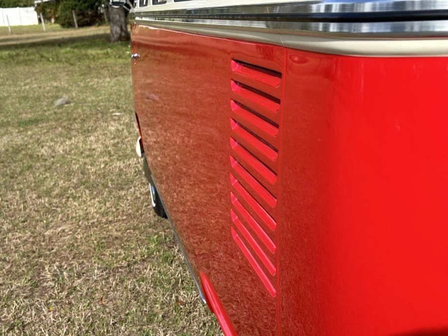1969 Volkswagen Bay-Window Bus - Image 9 of 31