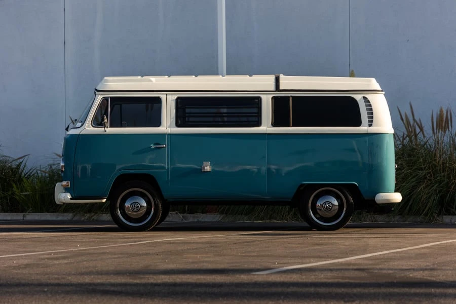 1969 Volkswagen Bay-Window Camper - Image 2 of 22