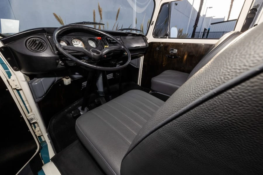 1969 Volkswagen Bay-Window Camper - Image 15 of 22