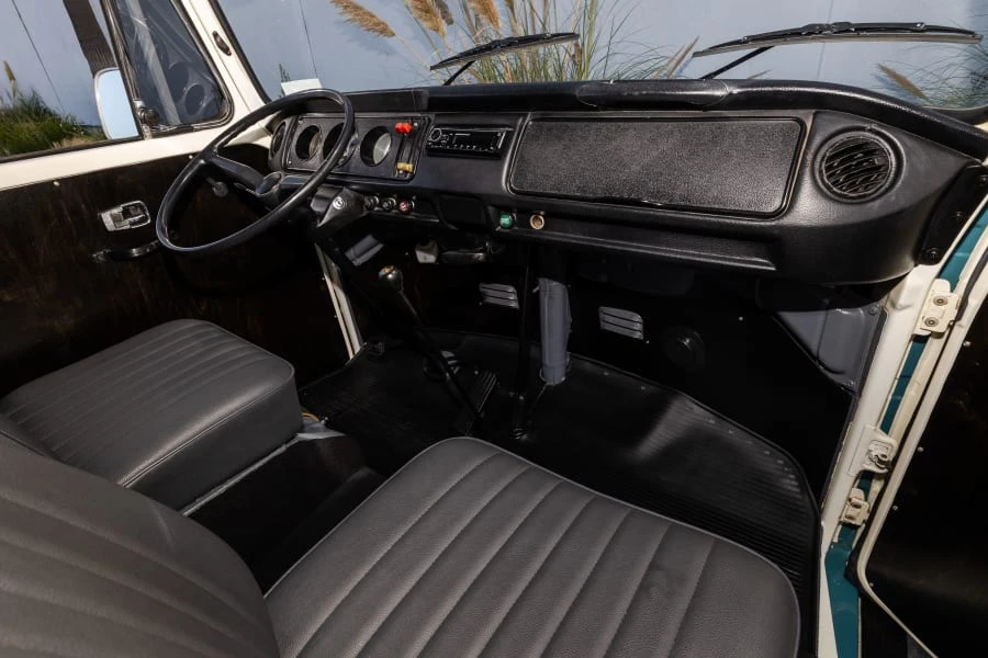 1969 Volkswagen Bay-Window Camper - Image 10 of 22