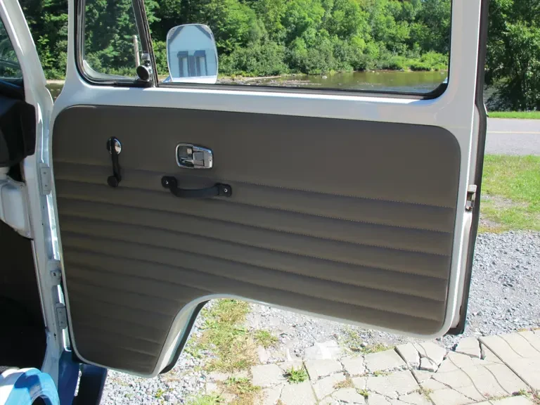 1969 Volkswagen Bay-Window Camper - Image 9 of 13