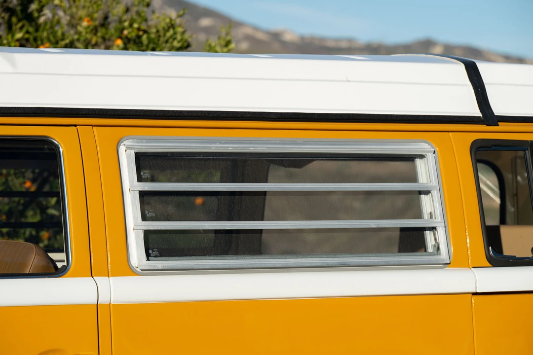 1969 Volkswagen Bay-Window Camper - Image 21 of 31