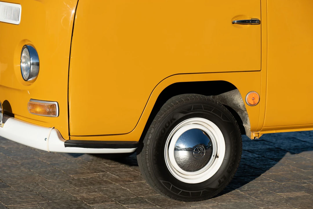 1969 Volkswagen Bay-Window Camper - Image 26 of 31