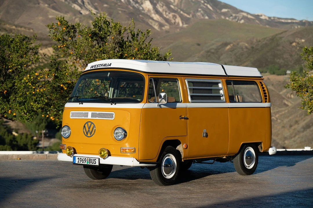 1969 Volkswagen Bay-Window Camper - Image 5 of 31