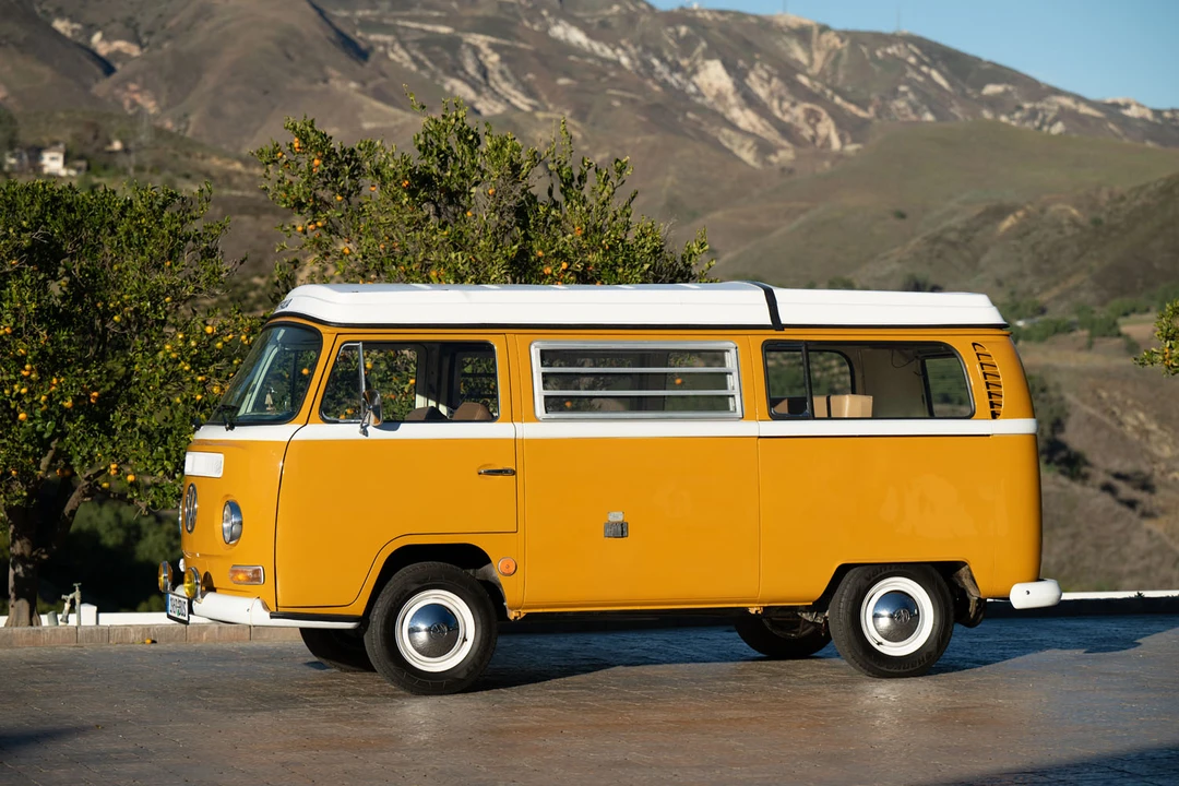 1969 Volkswagen Bay-Window Camper - Image 6 of 31