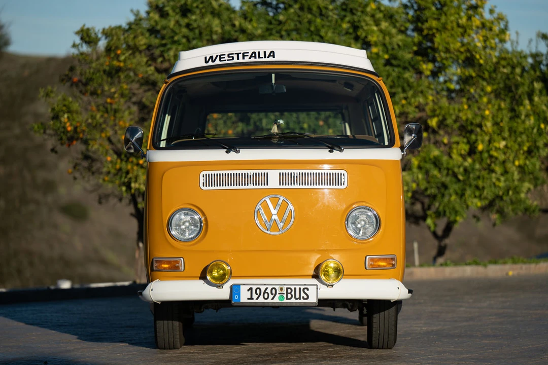 1969 Volkswagen Bay-Window Camper - Image 8 of 31