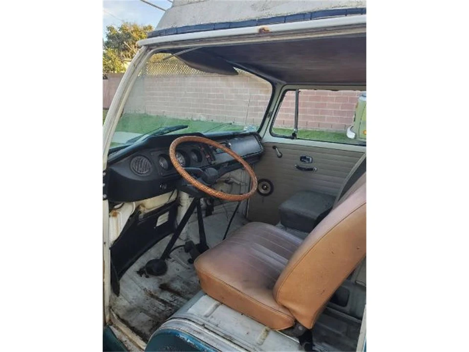1969 Volkswagen Bay-Window Camper - Image 3 of 12