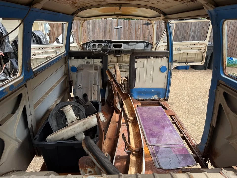 1969 Volkswagen Bay-Window Bus - Image 8 of 20