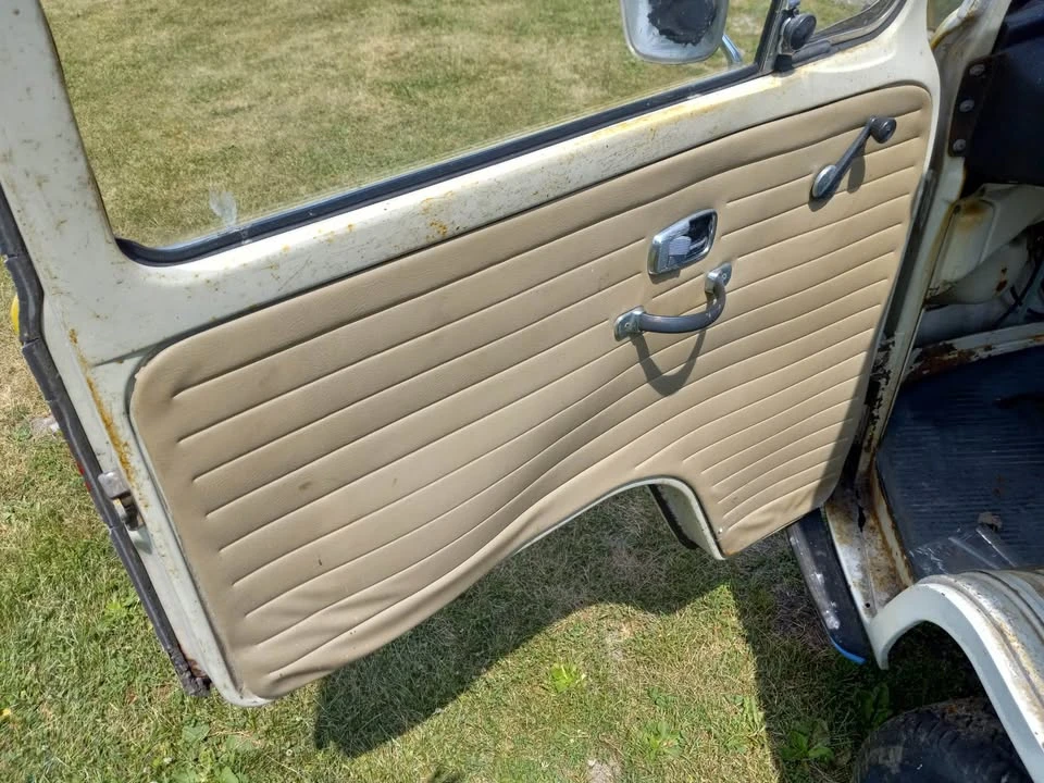 1969 Volkswagen Bay-Window Bus - Image 6 of 16