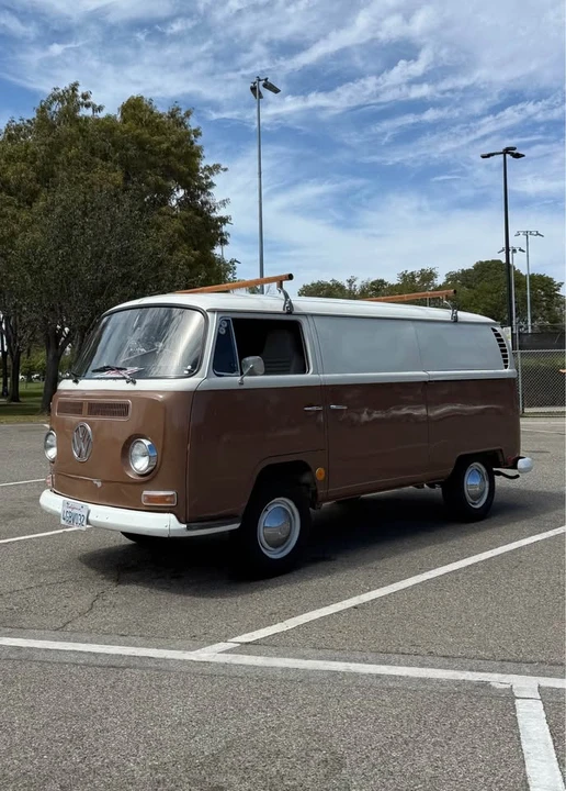 1969 Volkswagen Bay-Window Bus - Image 3 of 9