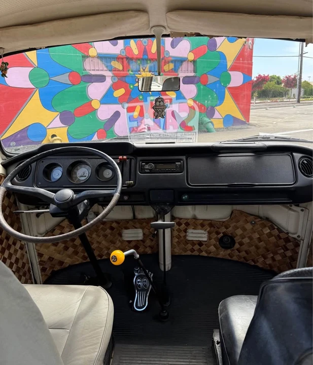 1969 Volkswagen Bay-Window Bus - Image 6 of 9