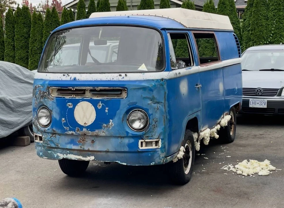 1969 Volkswagen Bay-Window Bus - Image 7 of 8