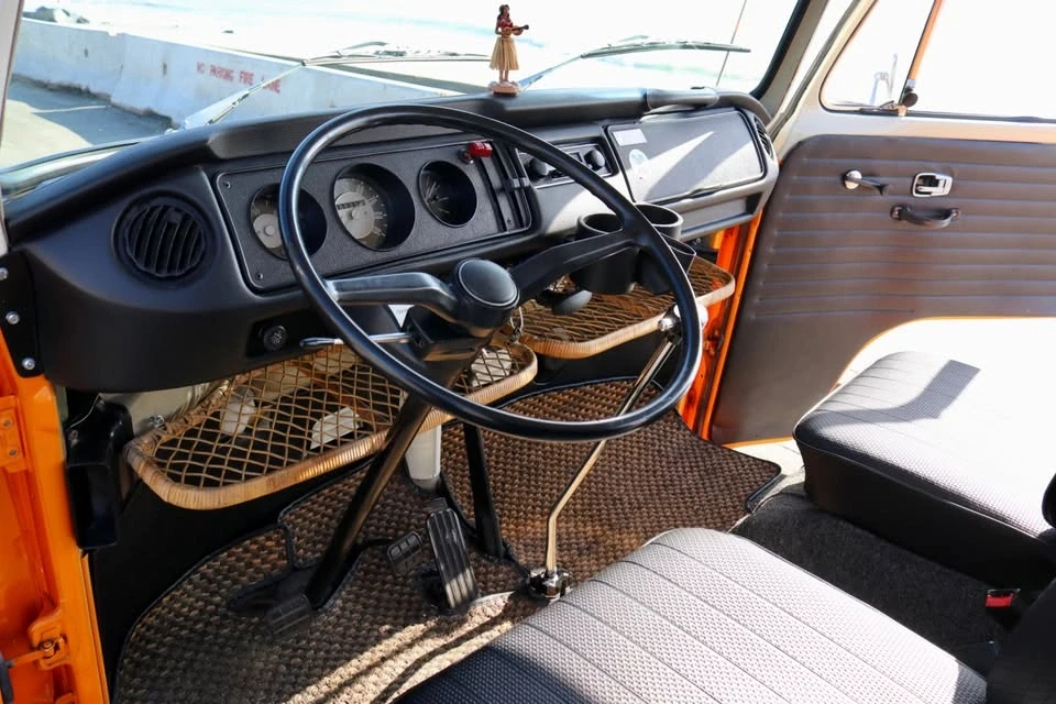 1969 Volkswagen Split-Window Bus - Image 13 of 18