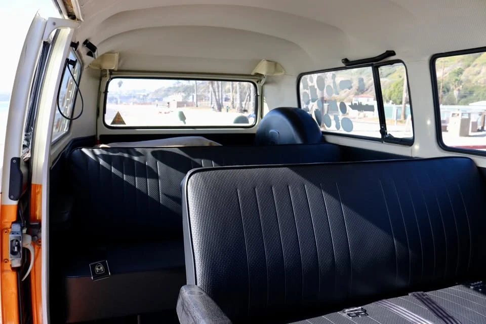 1969 Volkswagen Split-Window Bus - Image 15 of 18