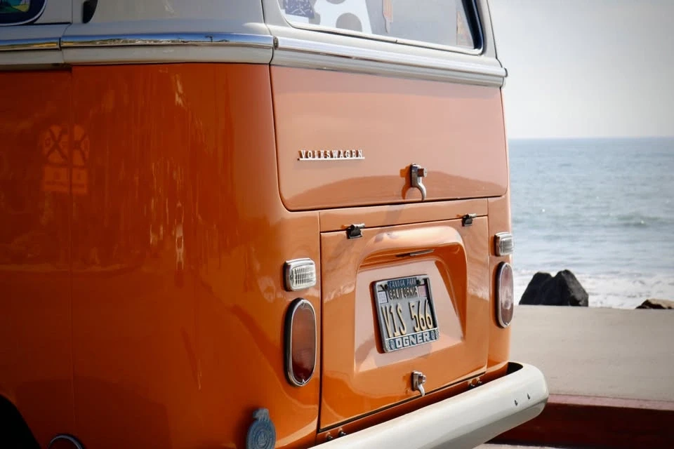 1969 Volkswagen Split-Window Bus - Image 9 of 18