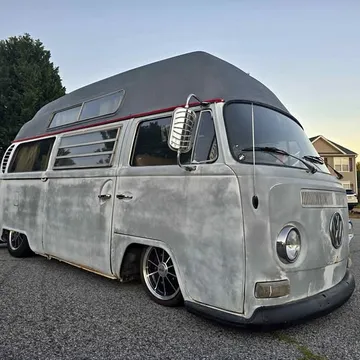 1969 Volkswagen Bus Hightop Camper