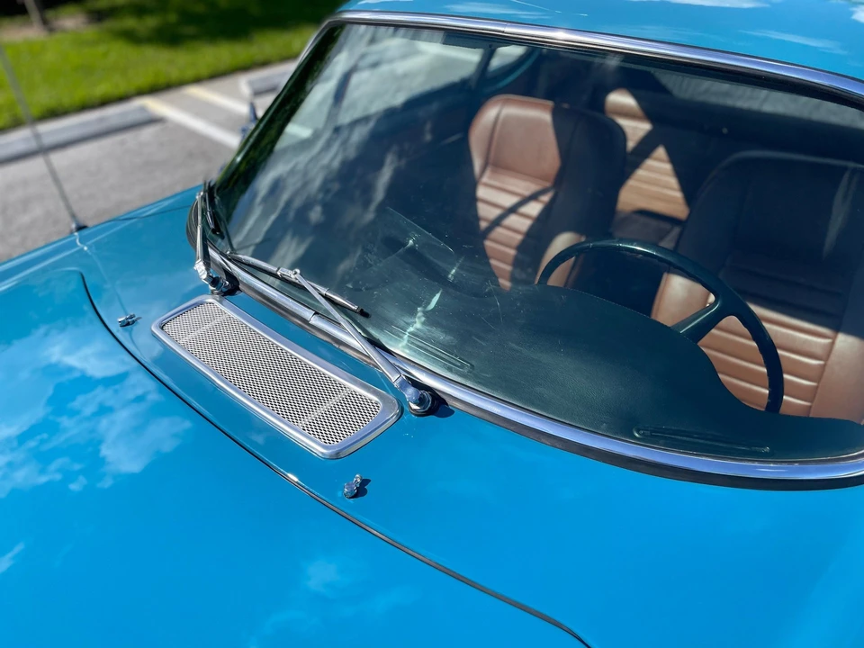 1969 Volvo 1800S - Image 13 of 31
