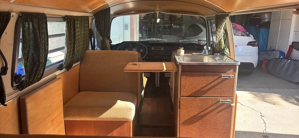 1969 Volkswagen Type 2 - Image 2 of 10