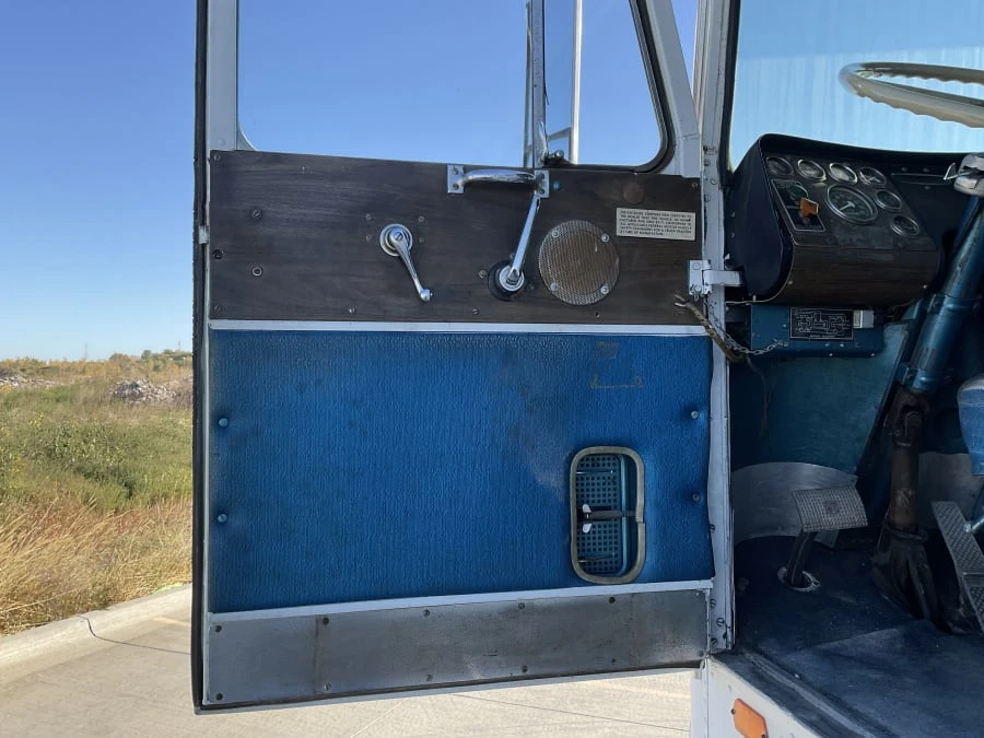 1969 Freightliner - Image 22 of 28