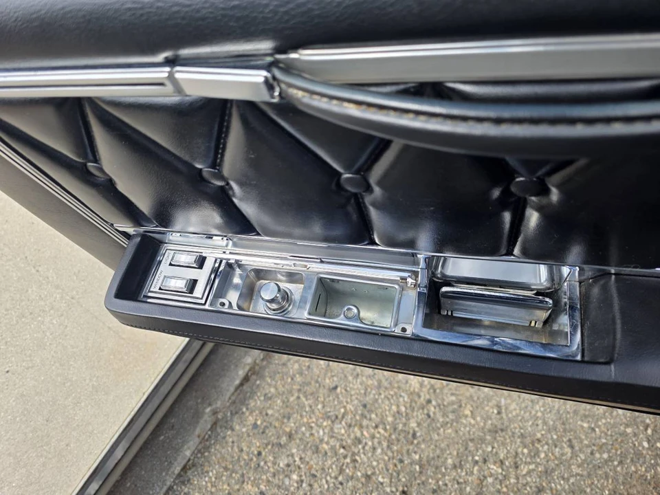 1969 Lincoln Continental 4th Gen - Image 15 of 15