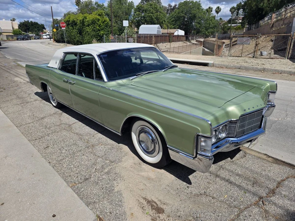 1969 Lincoln Continental 4th Gen - Image 3 of 15