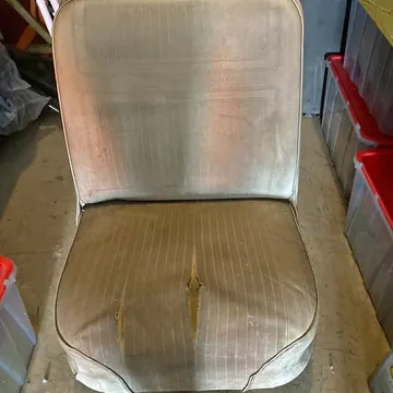 GMC Jimmy Front and Rear Seats and Center Console