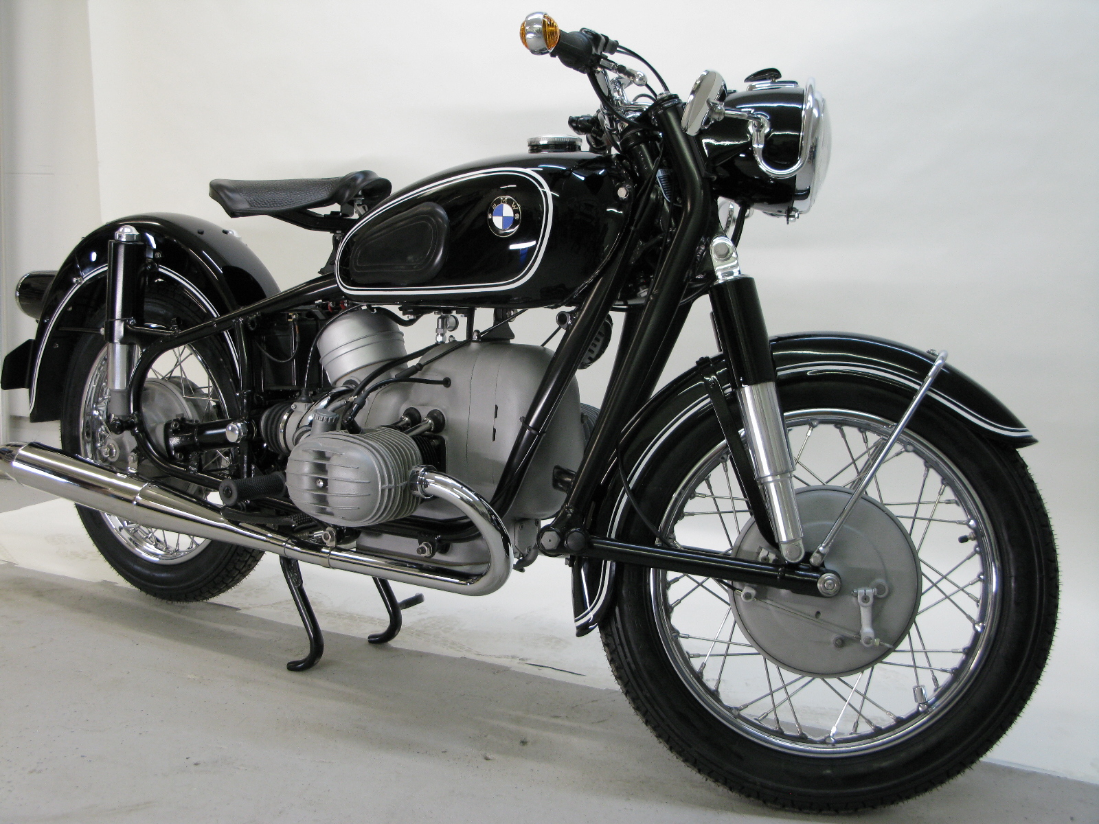 Restored 1966 BMW R50/2