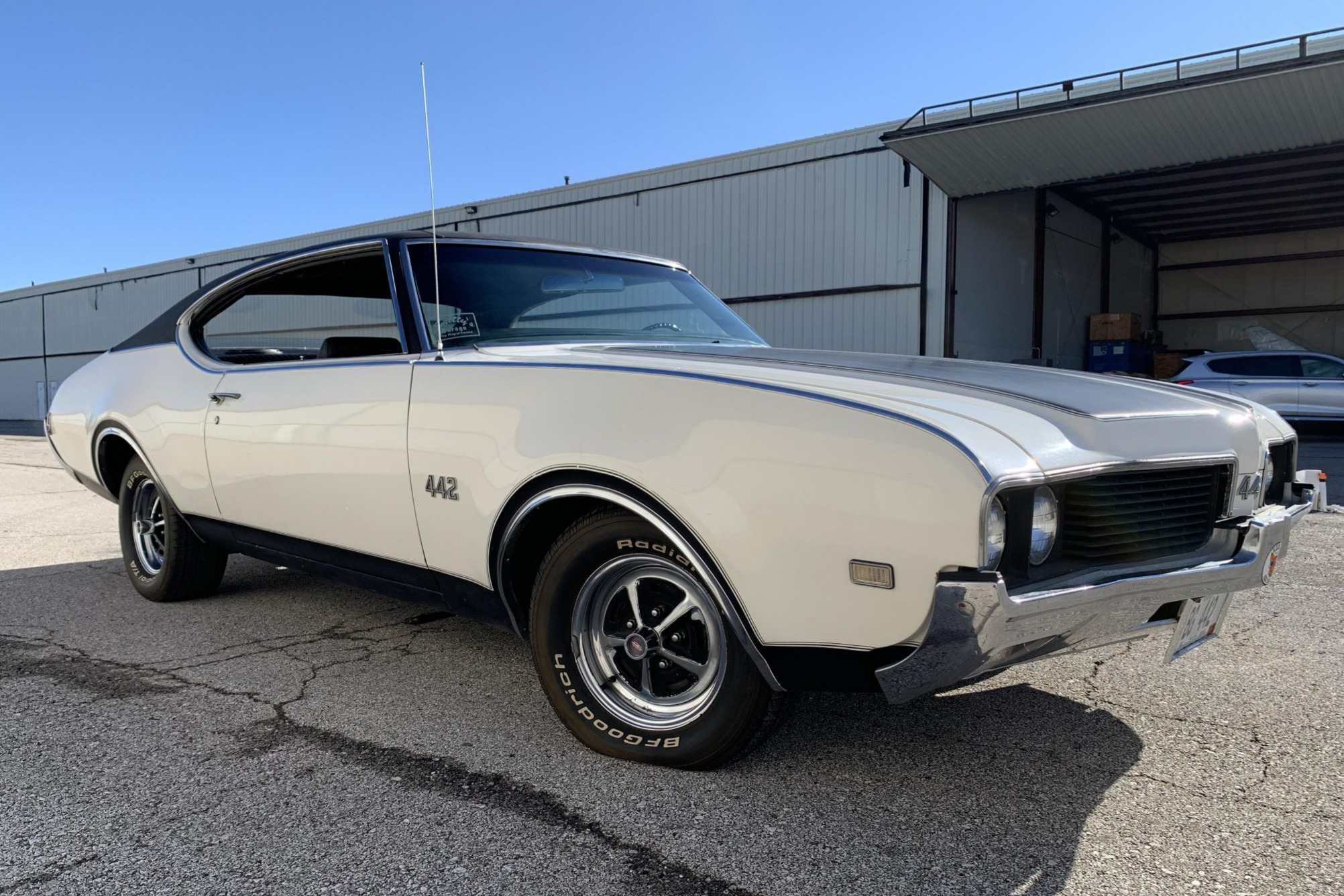 1969 Oldsmobile 442 Holiday Coupe
