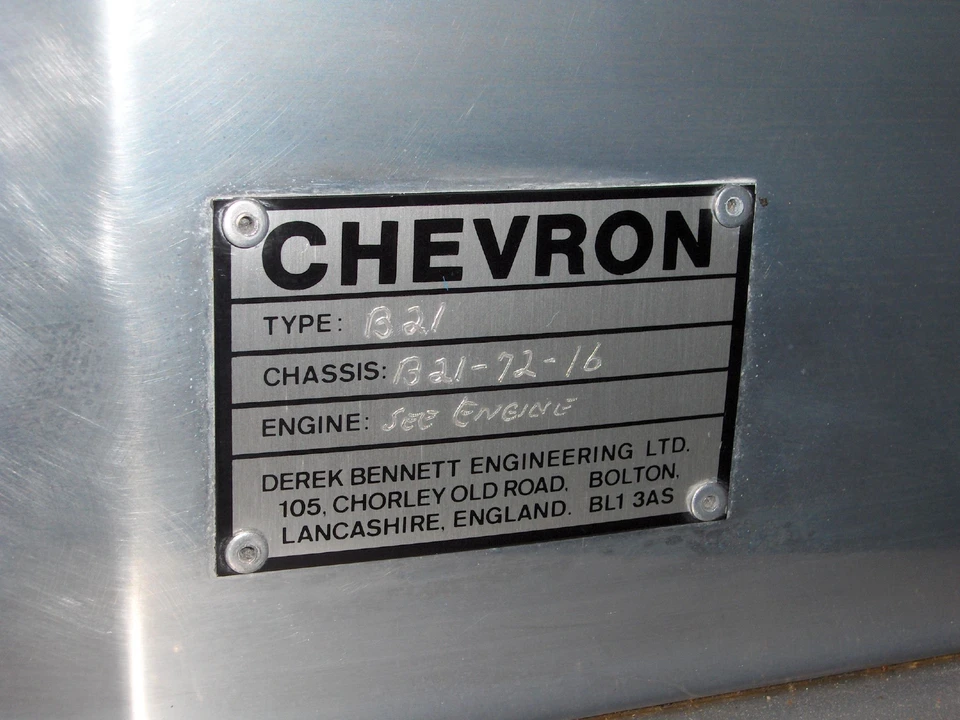 Chevron - Image 2 of 4