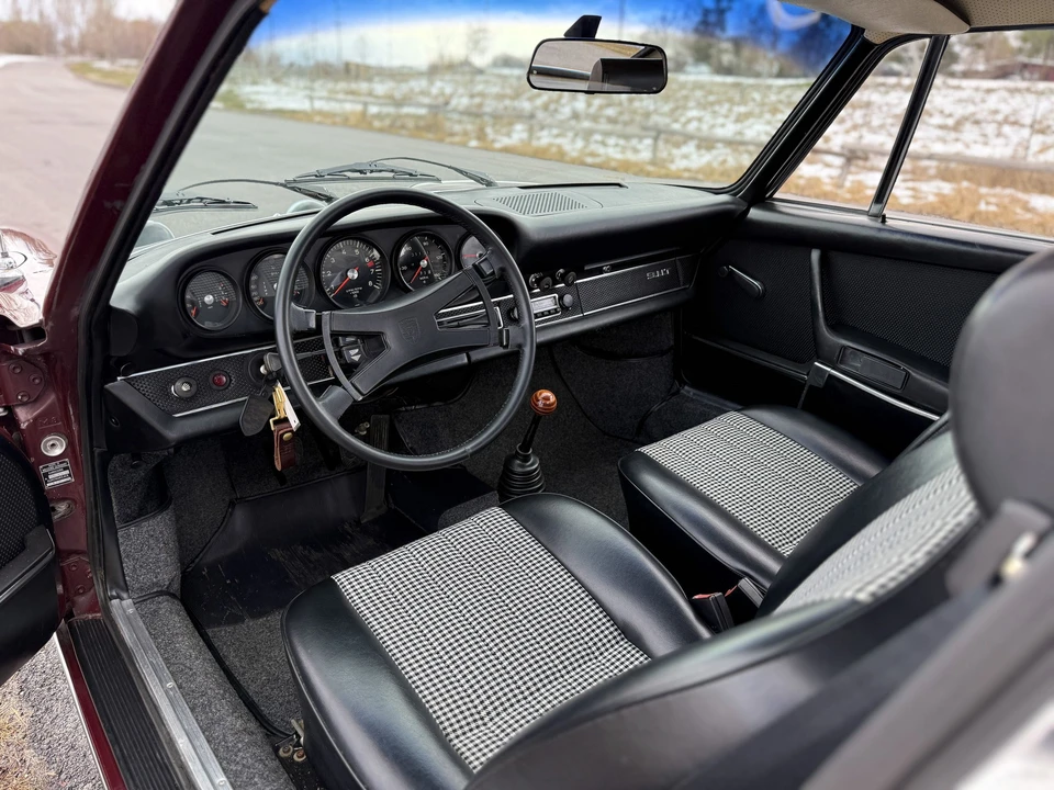 1970 Porsche 911 T F-Body LWB - Image 13 of 27