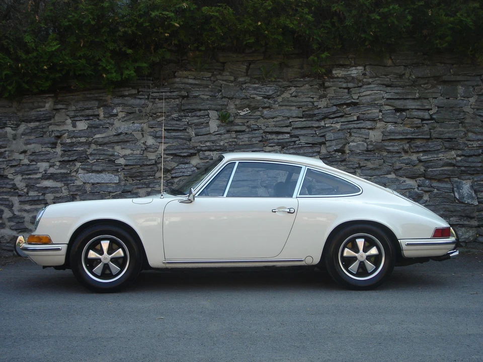 1970 Porsche 911 T F-Body LWB - Image 2 of 5