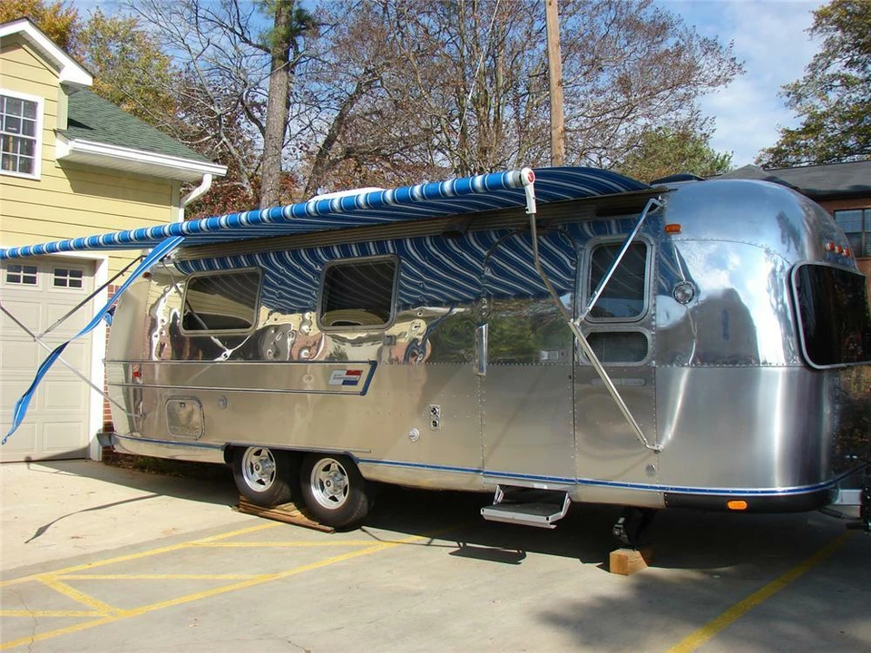 1970 Airstream - Image 2 of 5