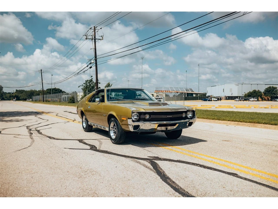 1970 AMC AMX - Image 3 of 12