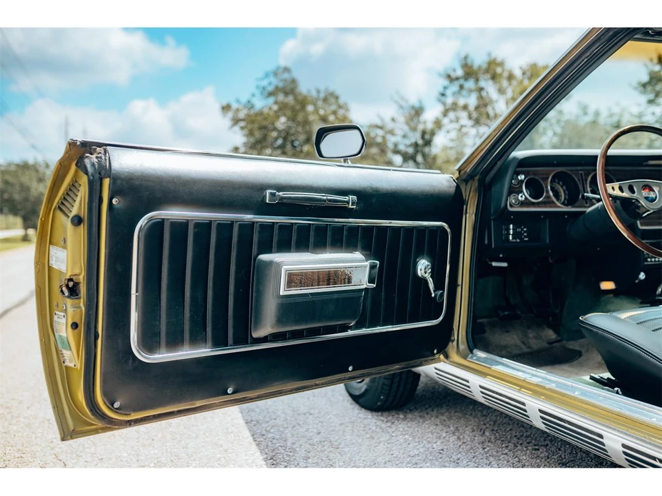 1970 AMC AMX - Image 10 of 12