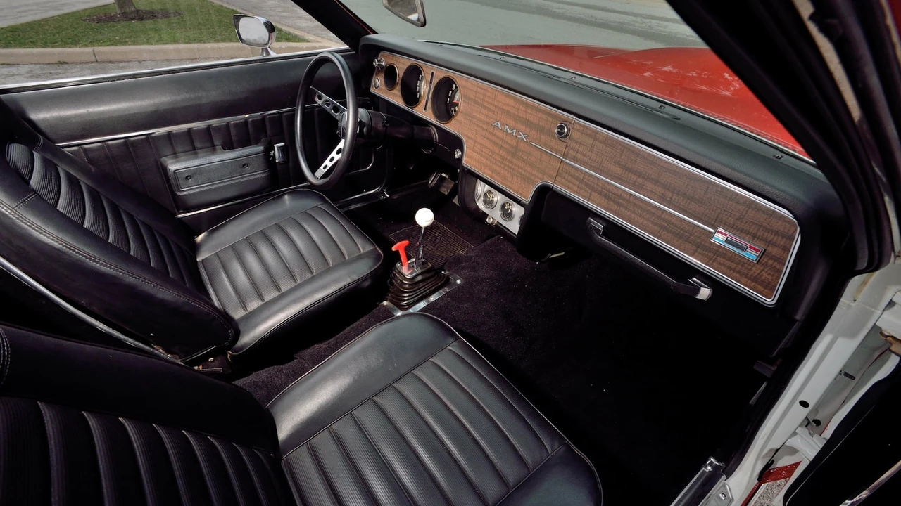 1970 AMC AMX - Image 26 of 28