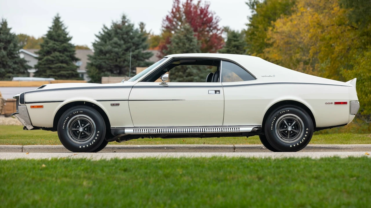 1970 AMC Javelin - Image 2 of 29