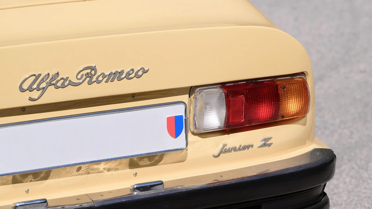 1970 Alfa Romeo Junior Z - Image 20 of 31