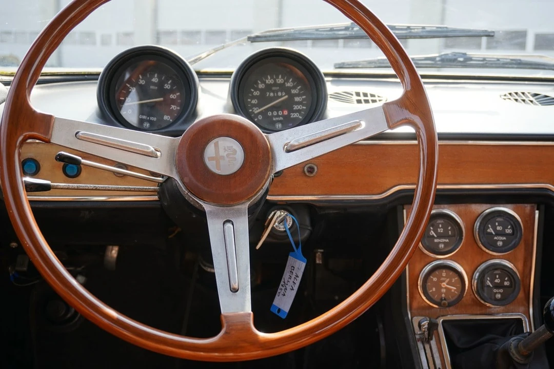 1970 Alfa Romeo 1750 GT Veloce - Image 26 of 30