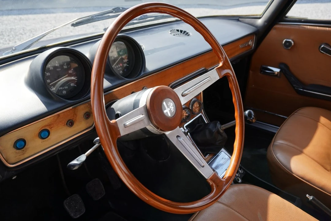 1970 Alfa Romeo 1750 GT Veloce - Image 27 of 30