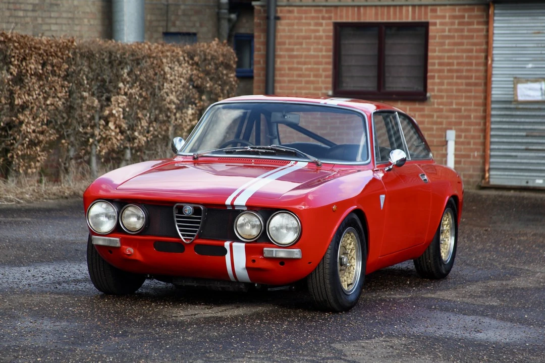 1970 Alfa Romeo 1750 GT Veloce - Image 20 of 30