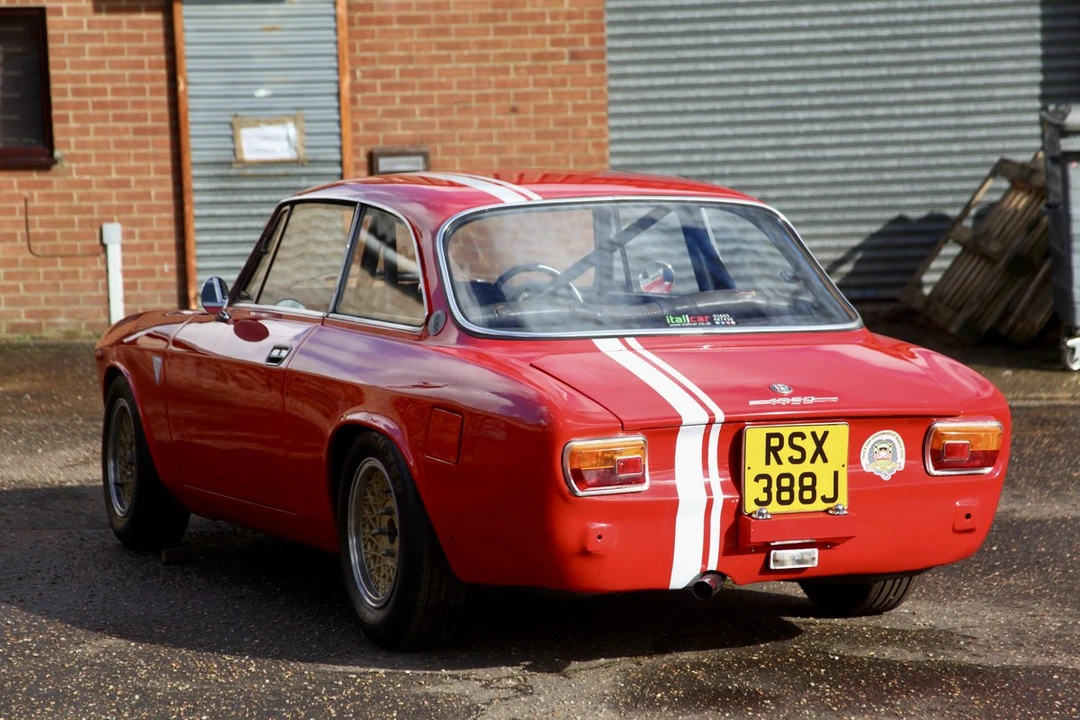 1970 Alfa Romeo 1750 GT Veloce - Image 5 of 30