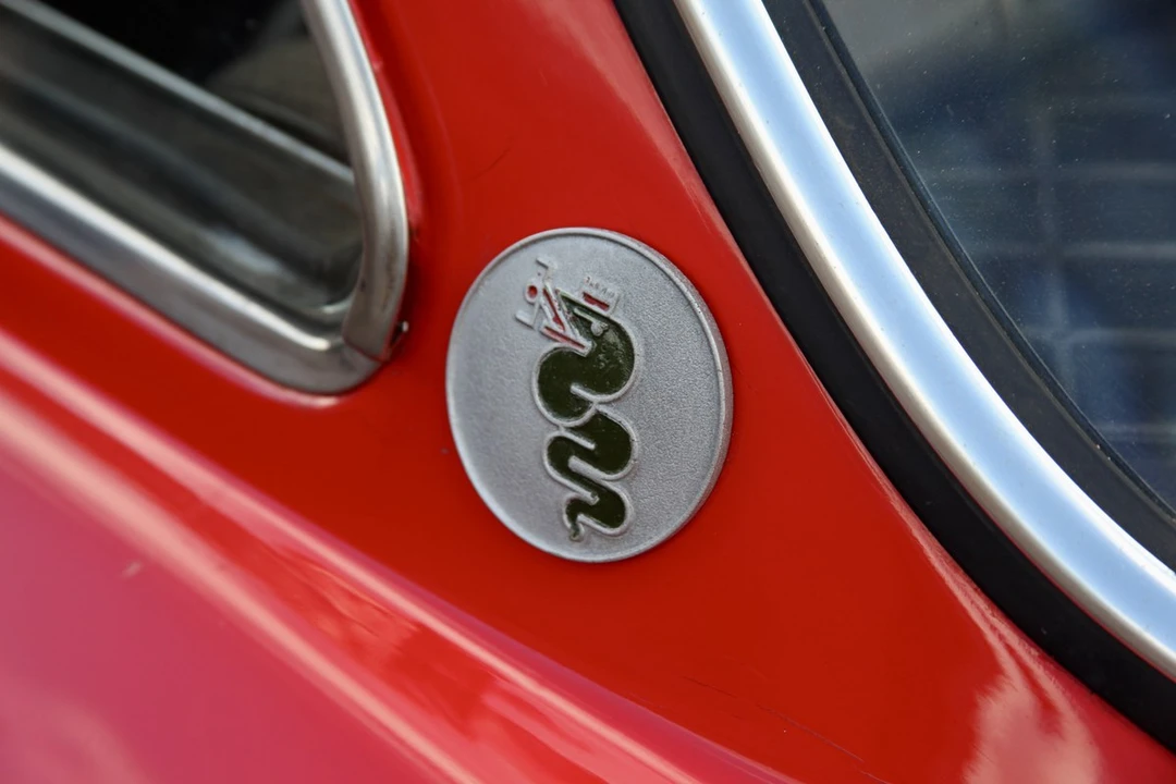 1970 Alfa Romeo 1750 GT Veloce - Image 10 of 30