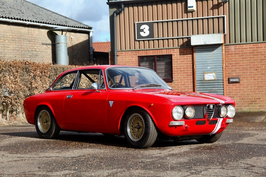 1970 Alfa Romeo 1750 GT Veloce - Image 26 of 30